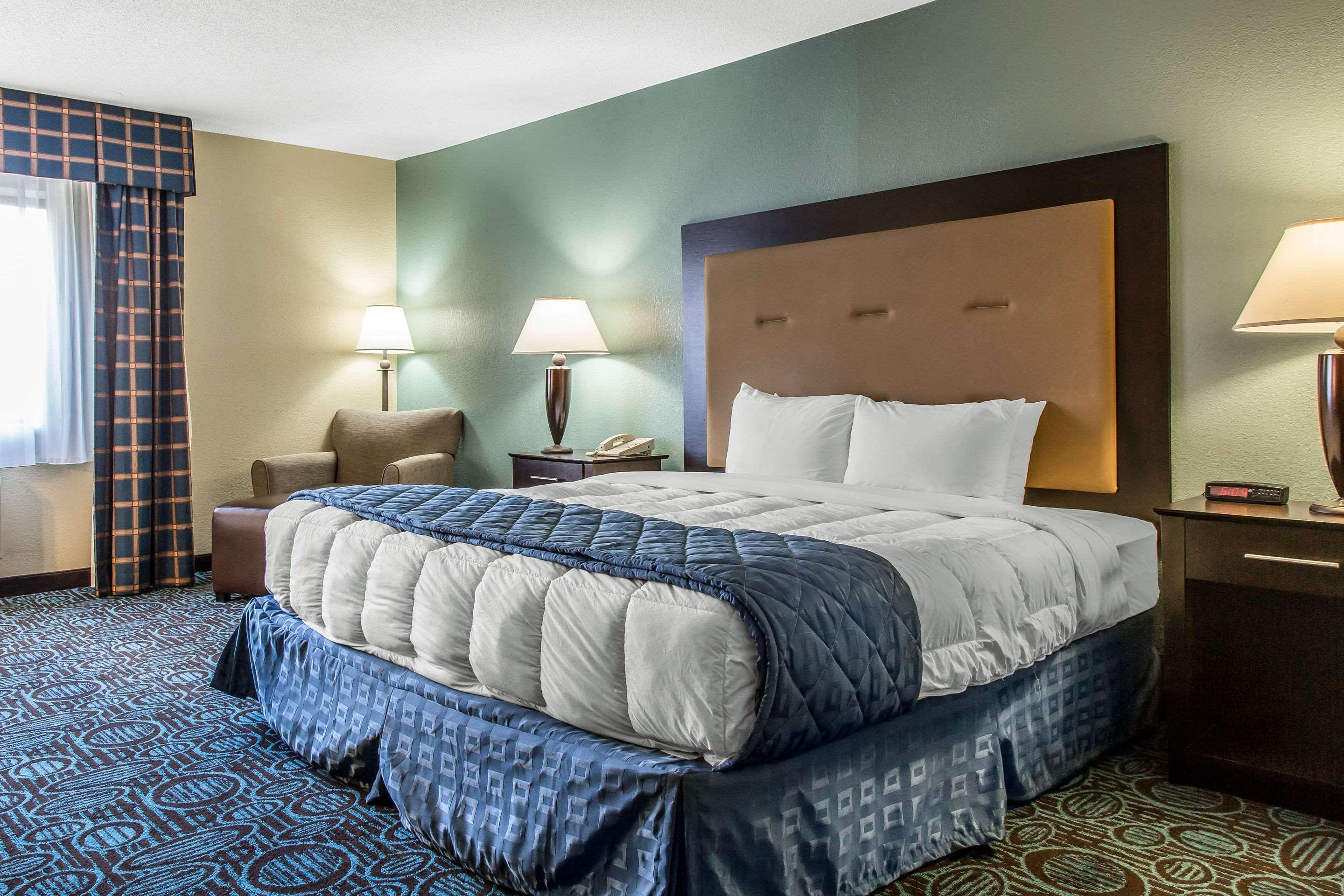 Clarion Inn New London - Mystic Bagian luar foto