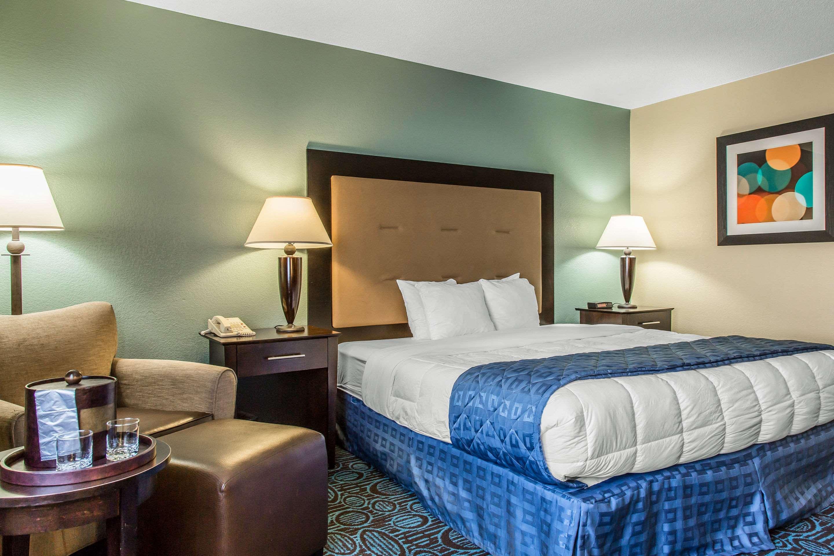 Clarion Inn New London - Mystic Bagian luar foto