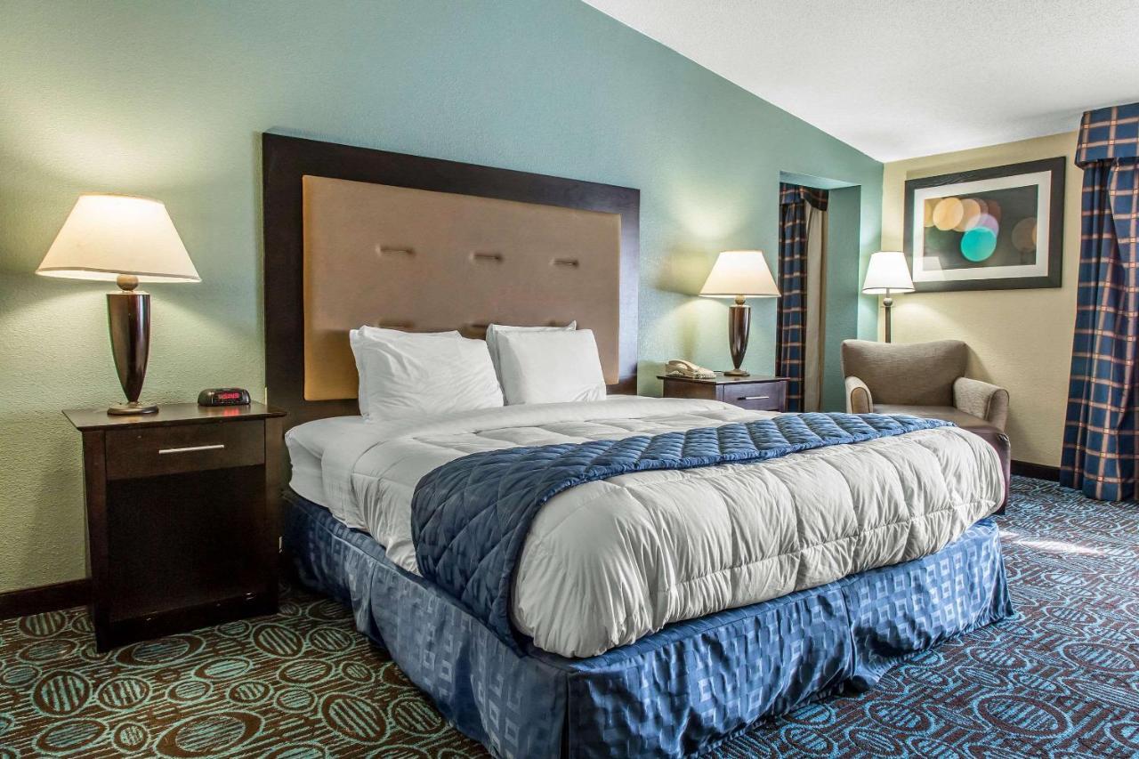 Clarion Inn New London - Mystic Bagian luar foto